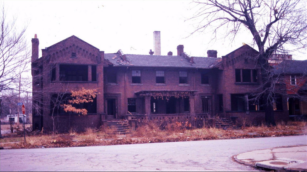 Hough-Chester-E84-1981.thumb.jpg.bf857b00600e9bcf90f6f79dab84ea4a.jpg