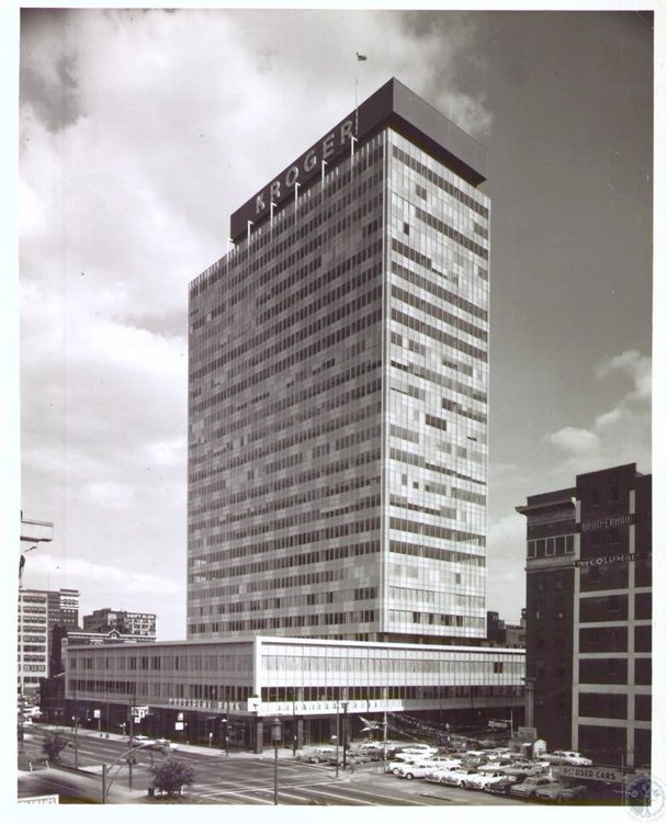 Kroger Tower 02.jpg