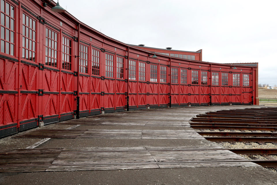 687582935_AgeofSteamRoundhouseSugarcreek.jpeg.d5d993ed507fe6c30b1244ce2305cf8c.jpeg