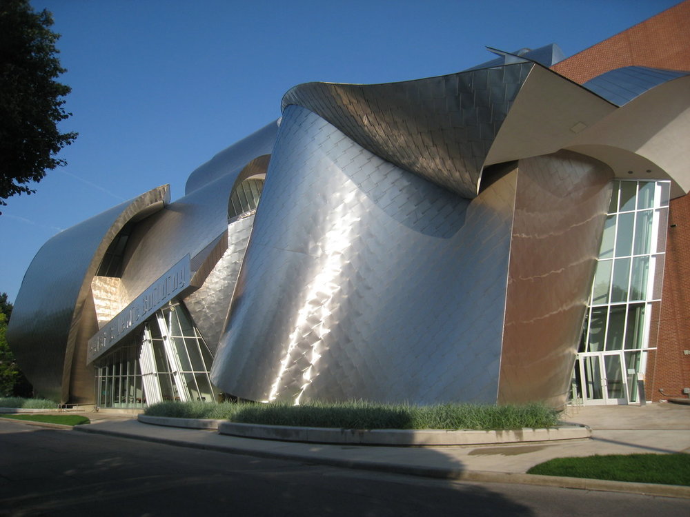 Peter_B._Lewis_Building_-_oblique_1.thumb.jpg.a0d18894c95f897daa76bfe03927d438.jpg