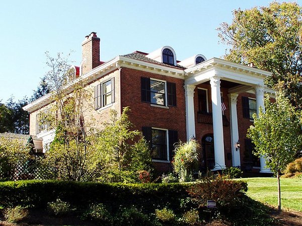 EastWalnutHills1.jpg