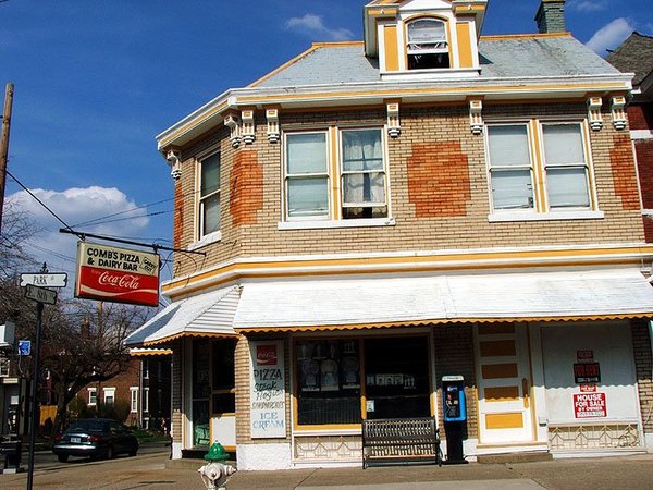 NewportMansionHill6.jpg