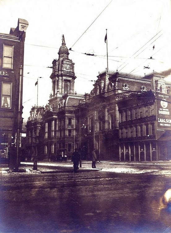courthouse1.jpg