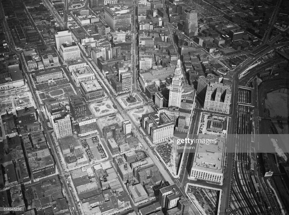 Cleveland downtown aerial-1936-Getty.jpg