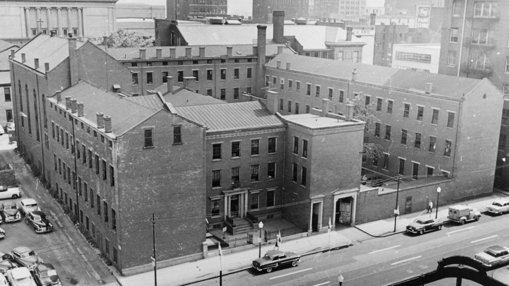9SixthStreet1945.jpg