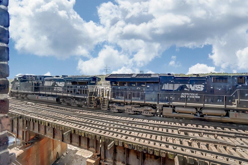 train.jpg