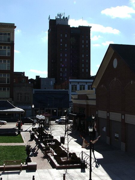 HuntingtonDT32.jpg