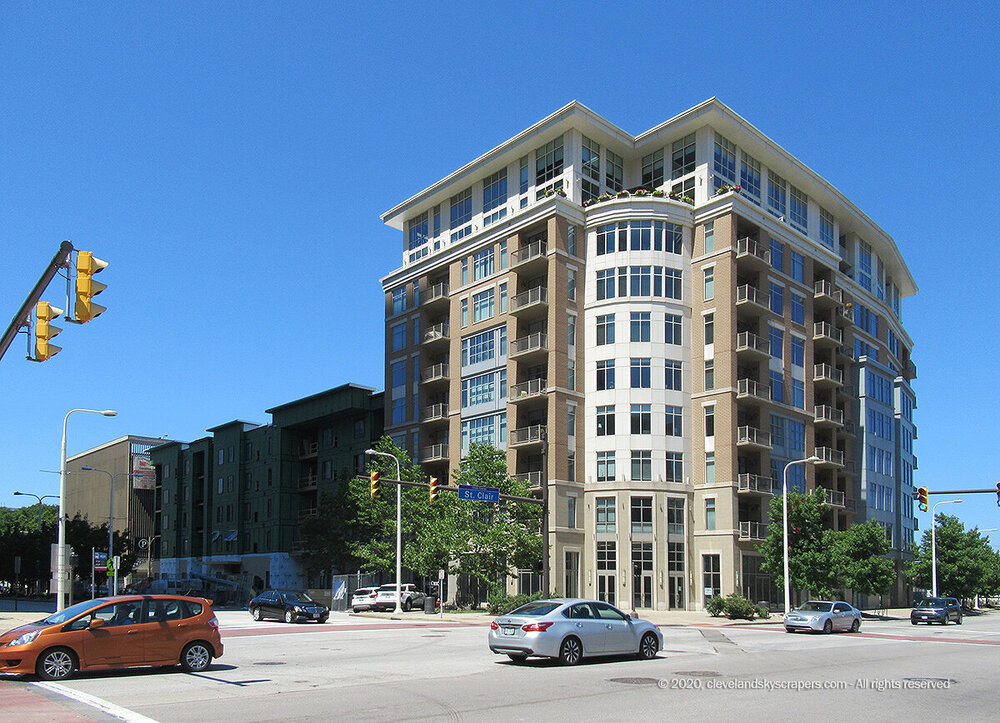avenuedistrict070120_1.jpg