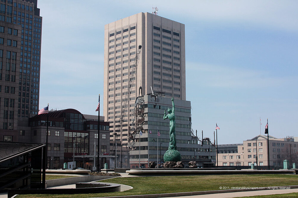 113stclairdemolition0411.jpg
