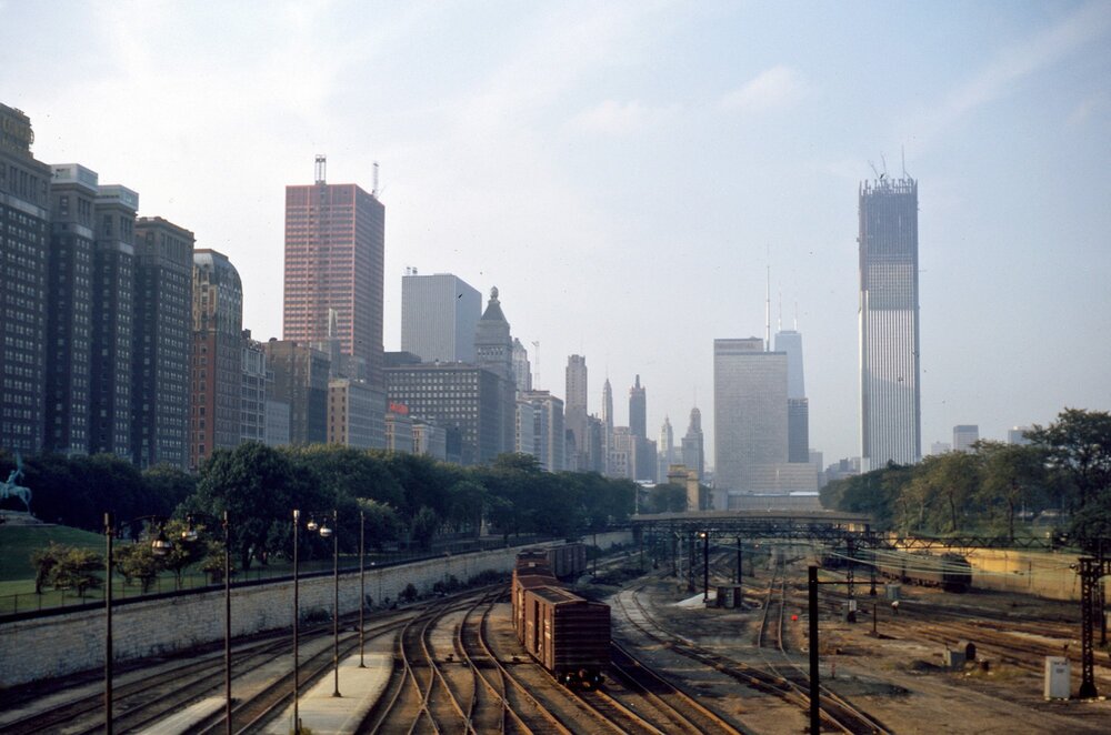 cna-aon-center-1972.jpg
