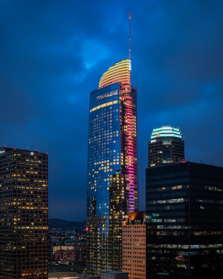 Wilshire-Grand-Center.jpg