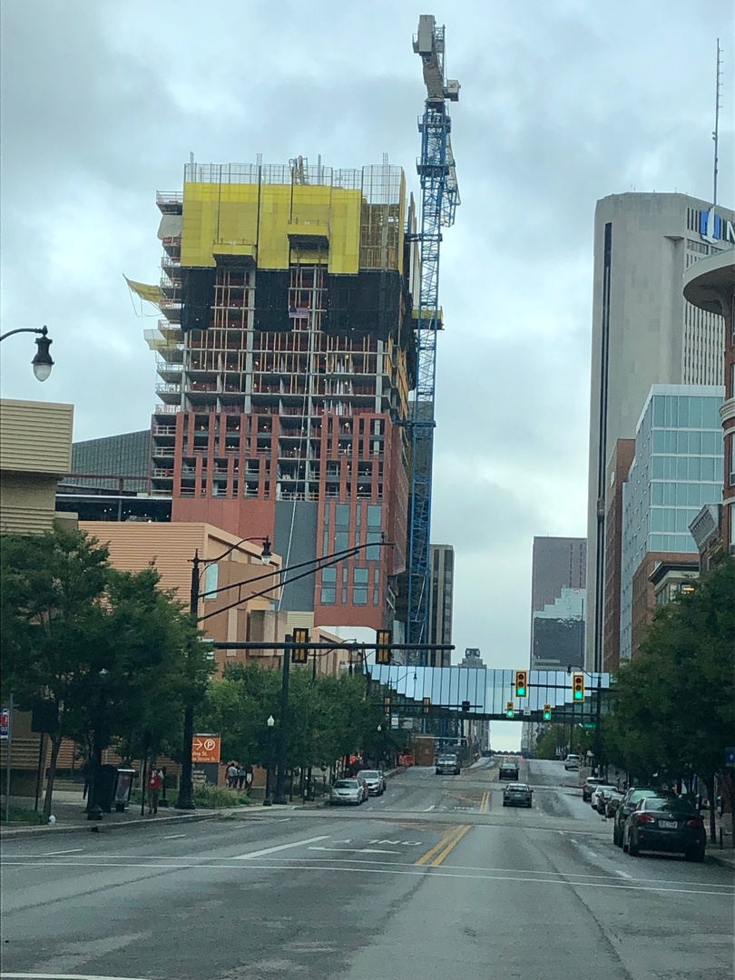 Hilton 4.jpg