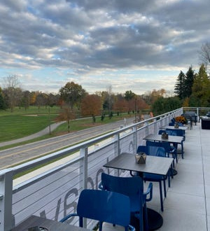 1028987497_Gahanna-WalnutTrace-02.jpeg.5789d81c35fe7b50e286d5573f99a50e.jpeg