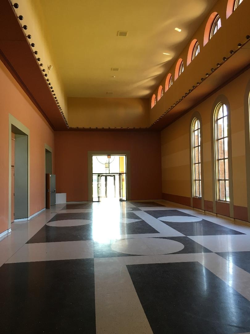 lobby2.jpg.bc45b9959ceec44dd62457fb05ad2f2c.jpg