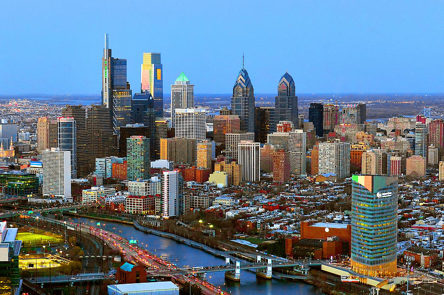 philadelphia-skyline-at-dusk-2018-jon-holiday.jpg.c952ce742bad0c8af508b7e6af9d164a.jpg