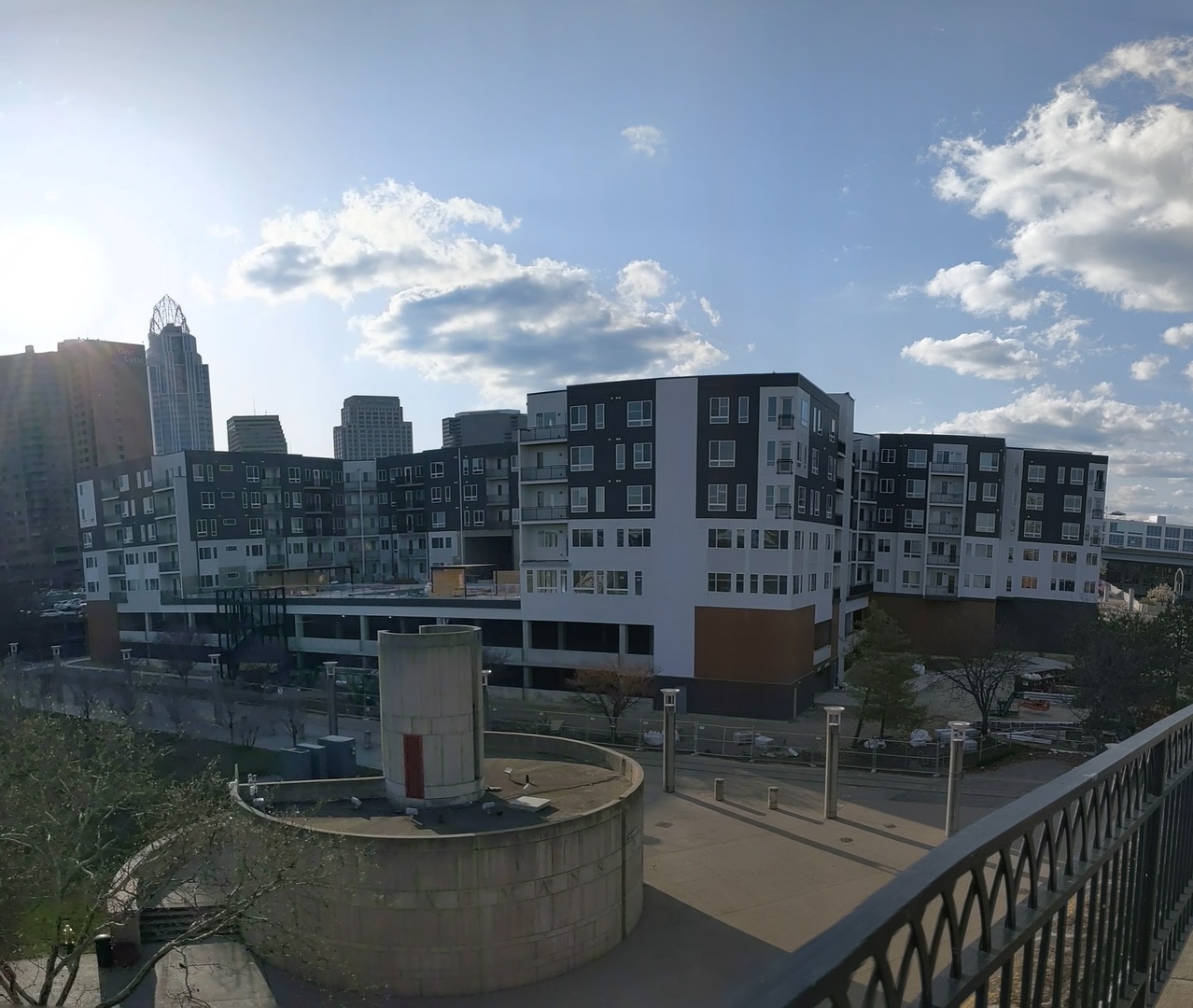 PXL_20220403_222141038.PANO.jpg