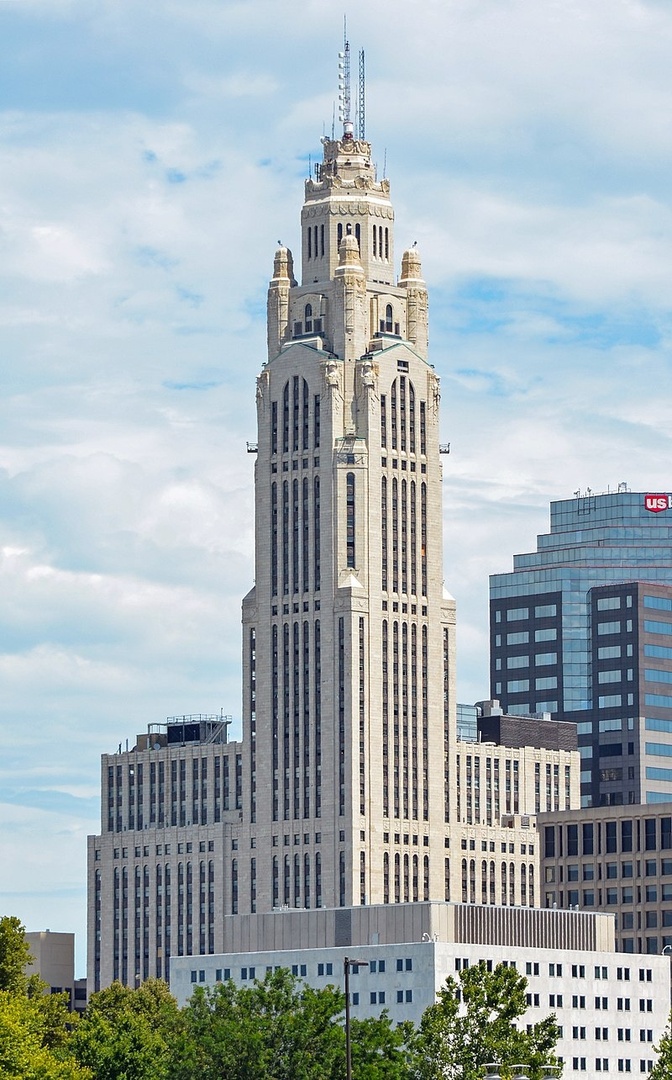 800px-LeVeque_Tower,_Columbus,_OH,_US_crop.jpg