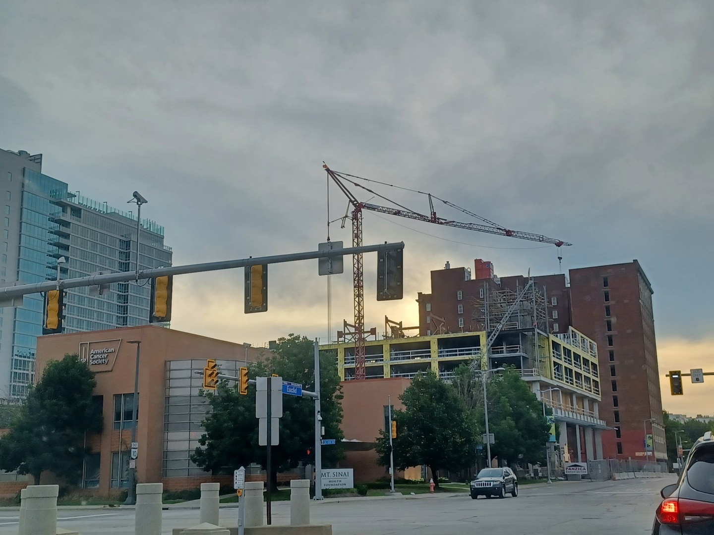 943590326_library71523.thumb.jpg.48723f0465852e93b1b2508c6e1c93e5.jpg