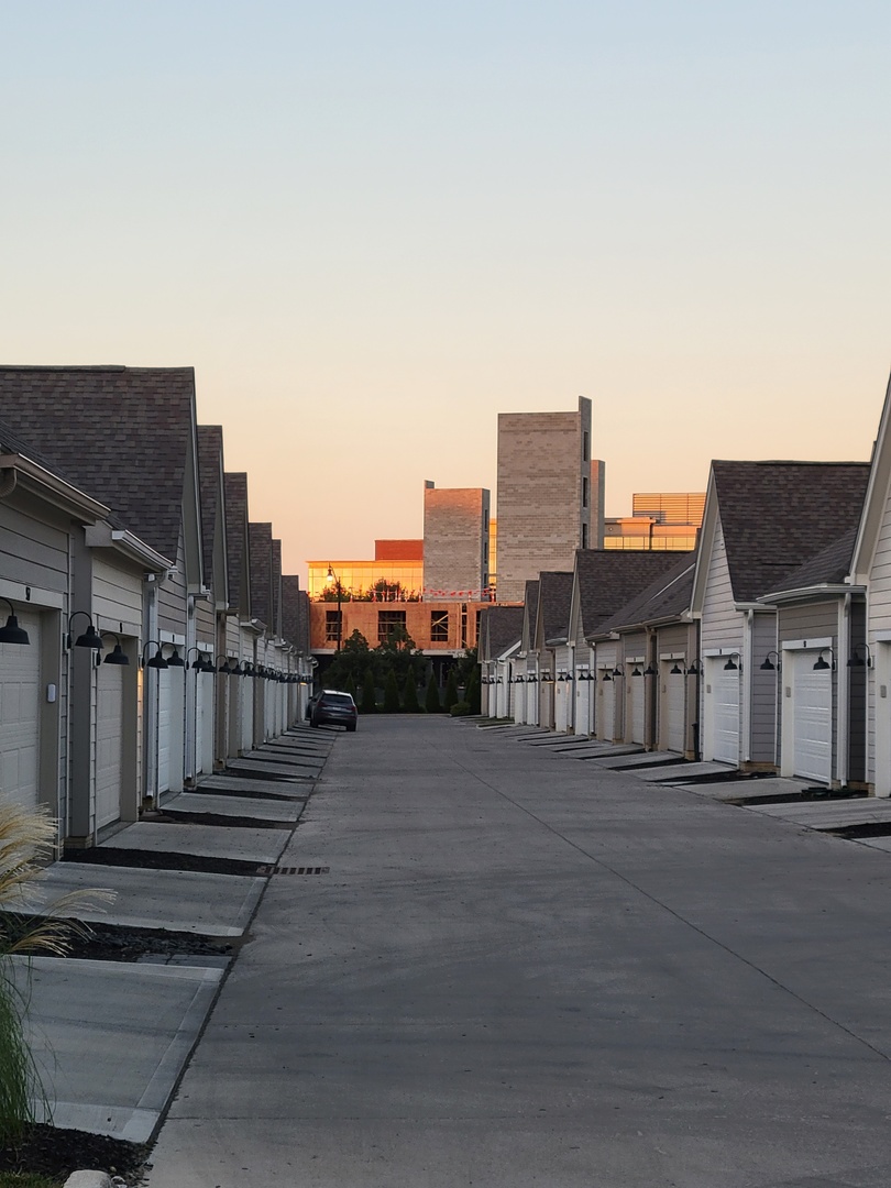 1766138090_DevonApartments6.thumb.jpg.35eacdaaa98e77c3eadd0a0fe1ef5618.jpg